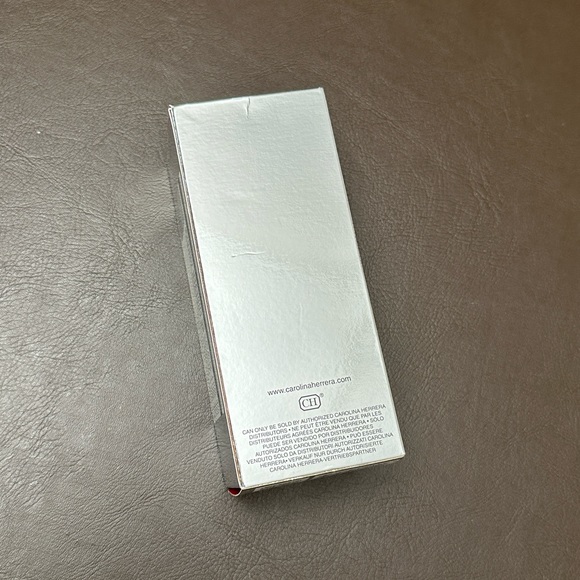 212 HEROES FOREVER YOUNG by CAROLINA HERRERA, EMPTY BOTTLE - Picture 10 of 10